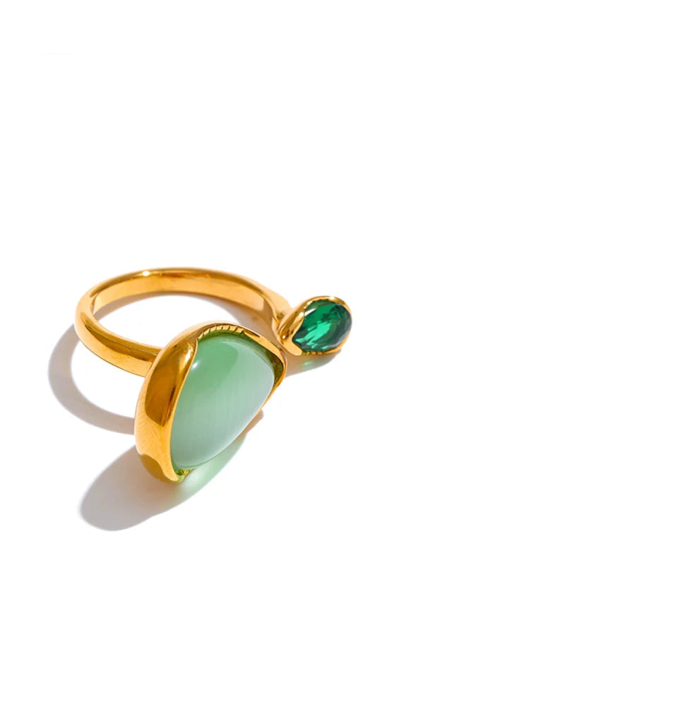 Emerald Grace Teardrop Ring