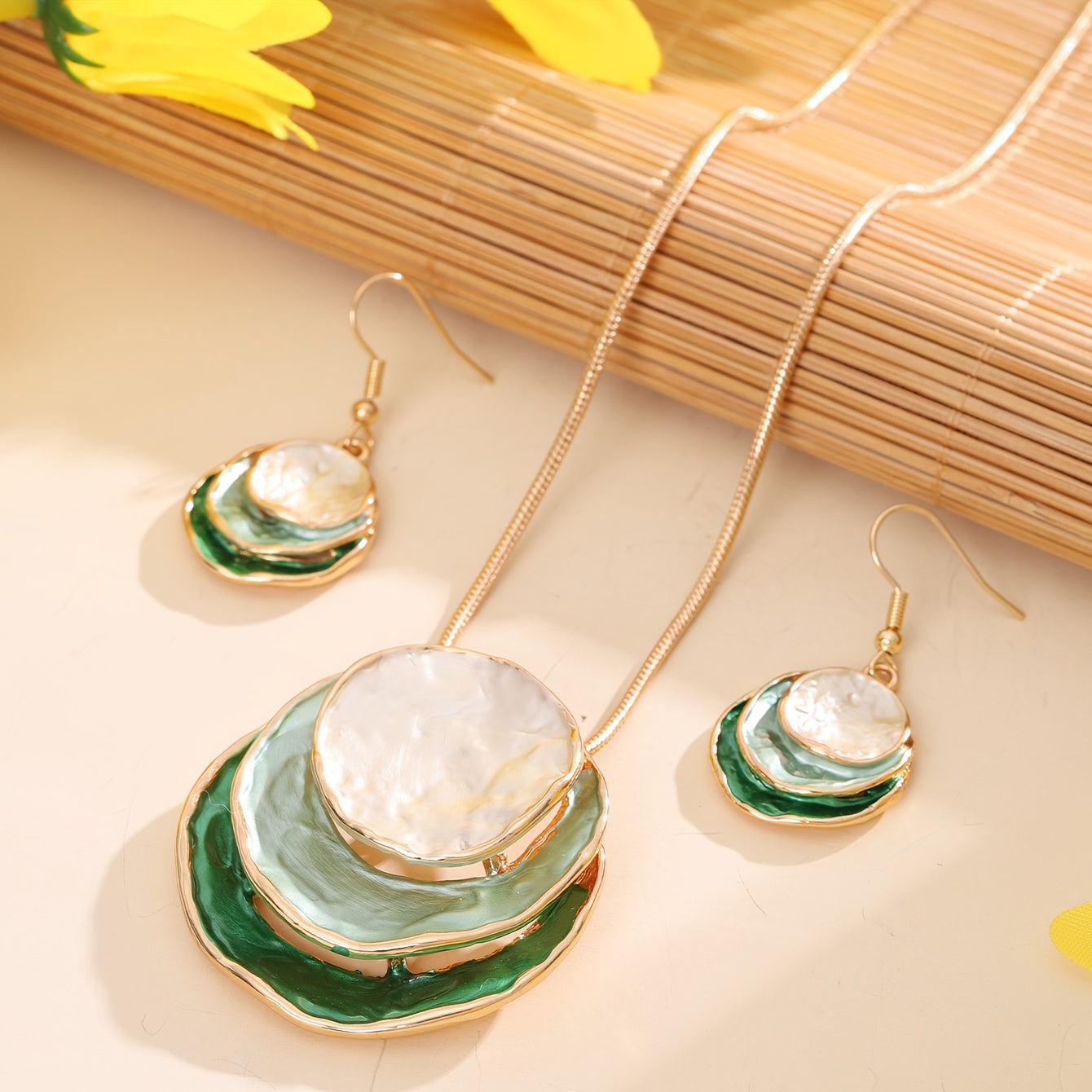 CRING COCO Conjunto de Joias Boémias de 3 Camadas Redondas em Liga de Zinco Esmaltada - Presente Elegante para Mulheres para o Dia dos Namorados, Festas e Feriados, Inclui Colar e Brincos, Joias de Festa|Estilo Boémio|Joias em Liga de Zinco